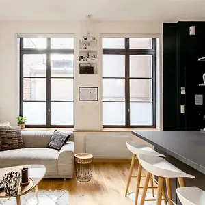 Madame Reve, L'esquermoise Appartement